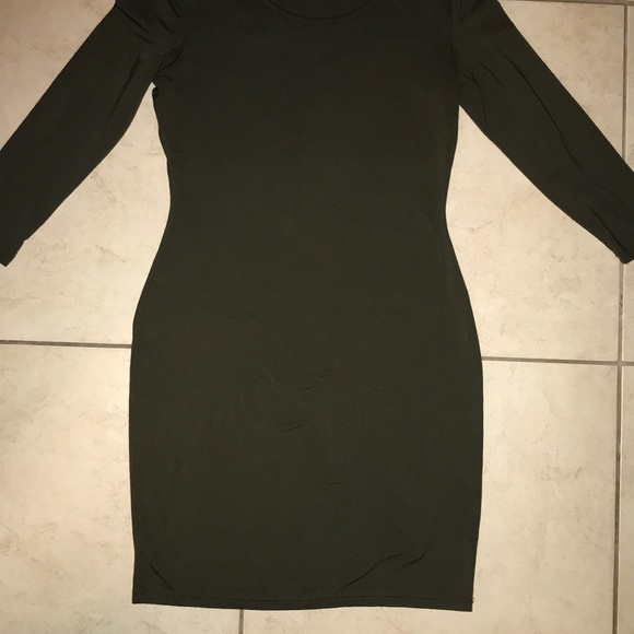 Dress - Picture 2 of 2